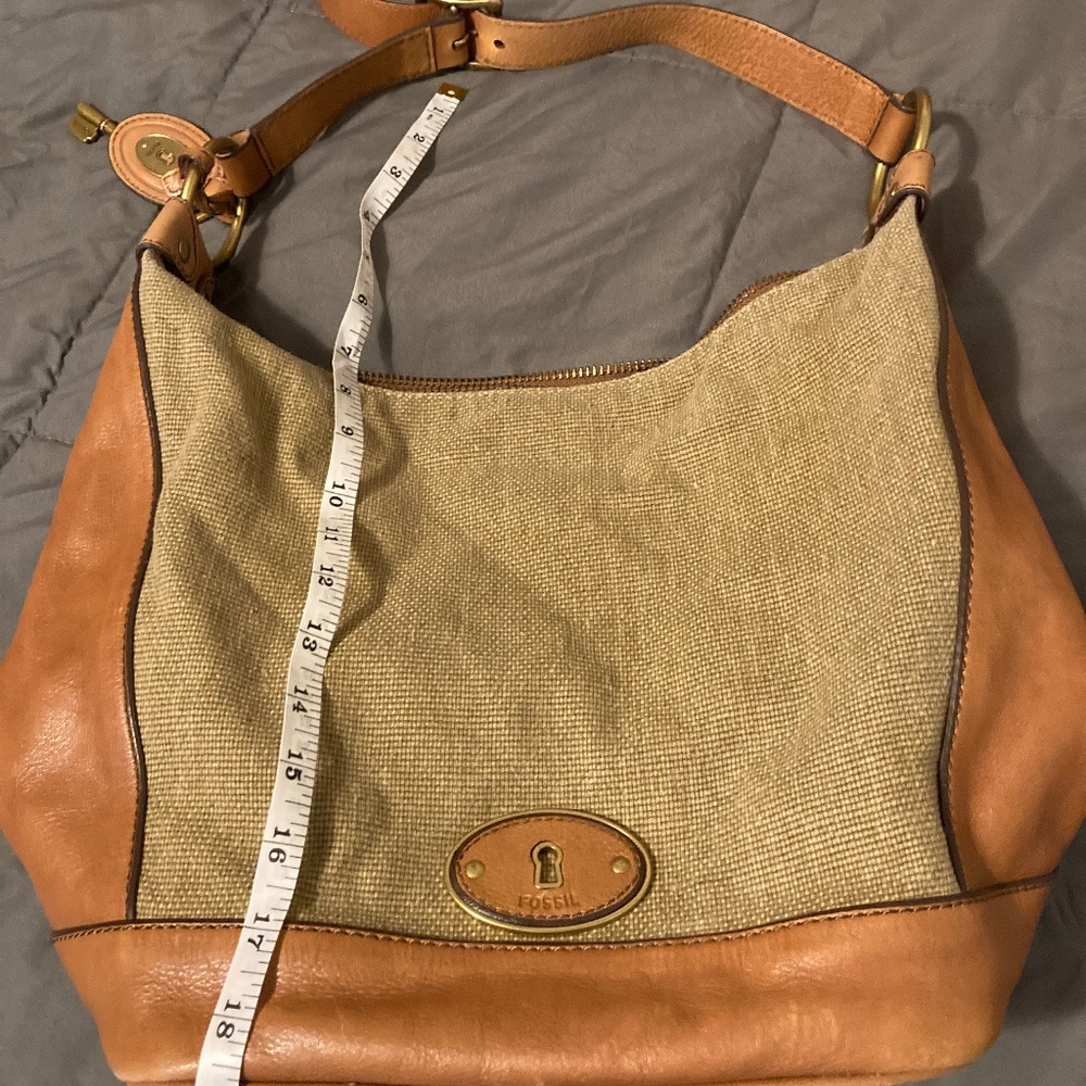 Fossil purse
